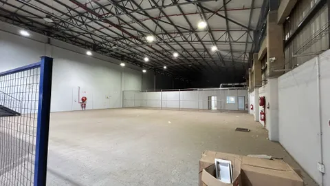 72 Amatole Rd, PRetoria Warehouse with Office Available To Let for rent - 2985m² for rent to lease (22).